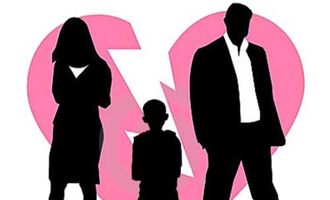 Ly hôn có cần luật sư không?